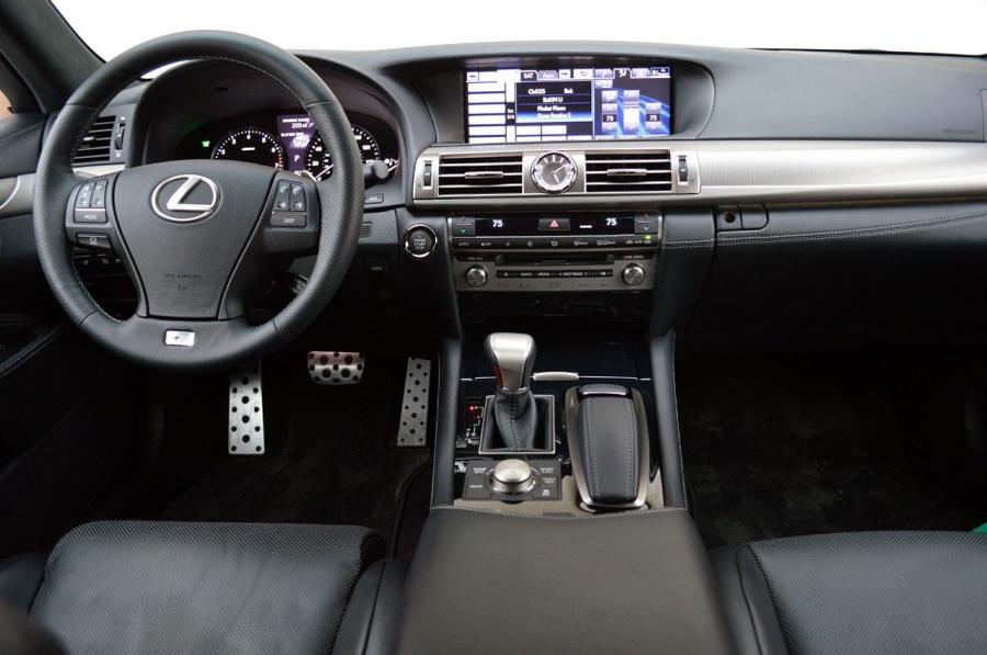  Lexus LS460 F-Sport AWD 2013 года  (фото 28 из 47)